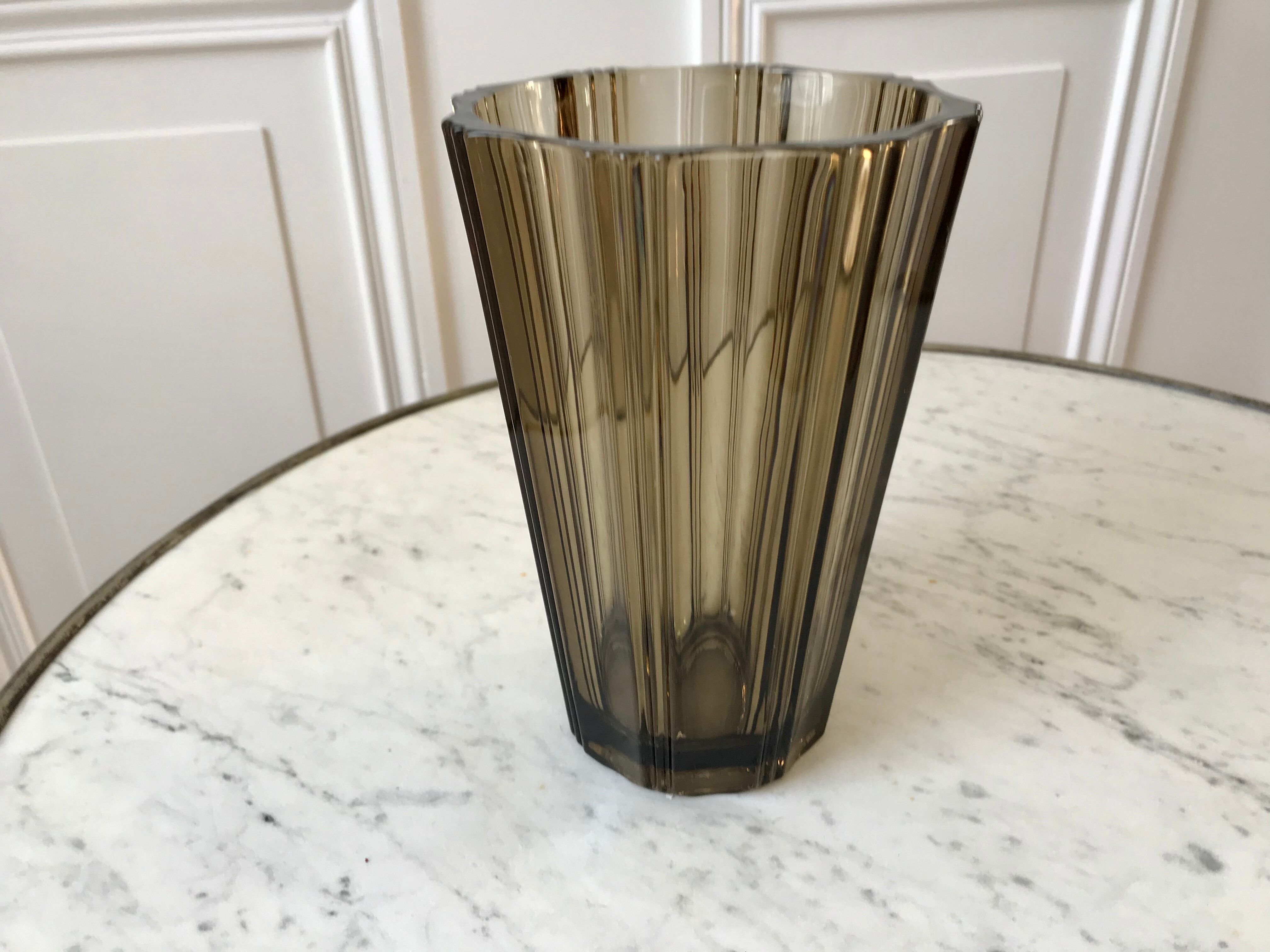 Vase in smoked glass pleated 70s