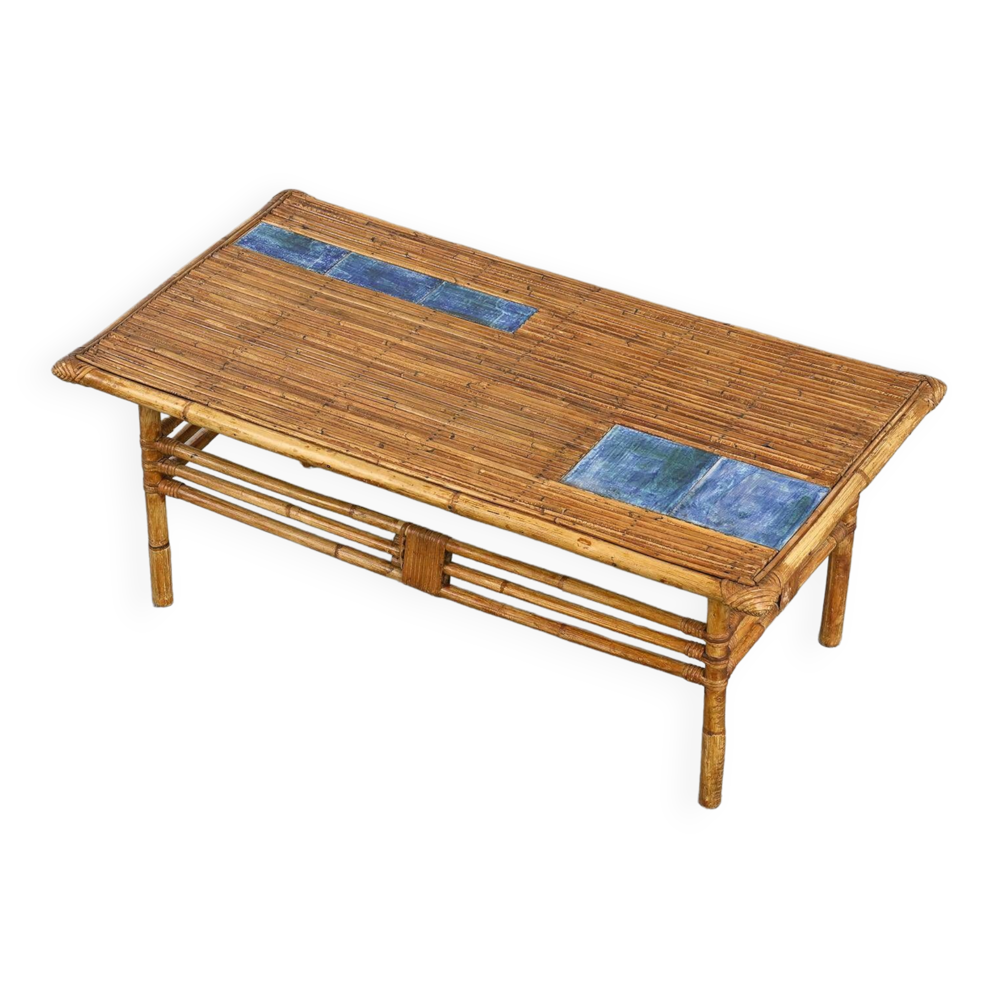 Table basse à carreaux de céramique bleus par Robert et Jean Cloutier
