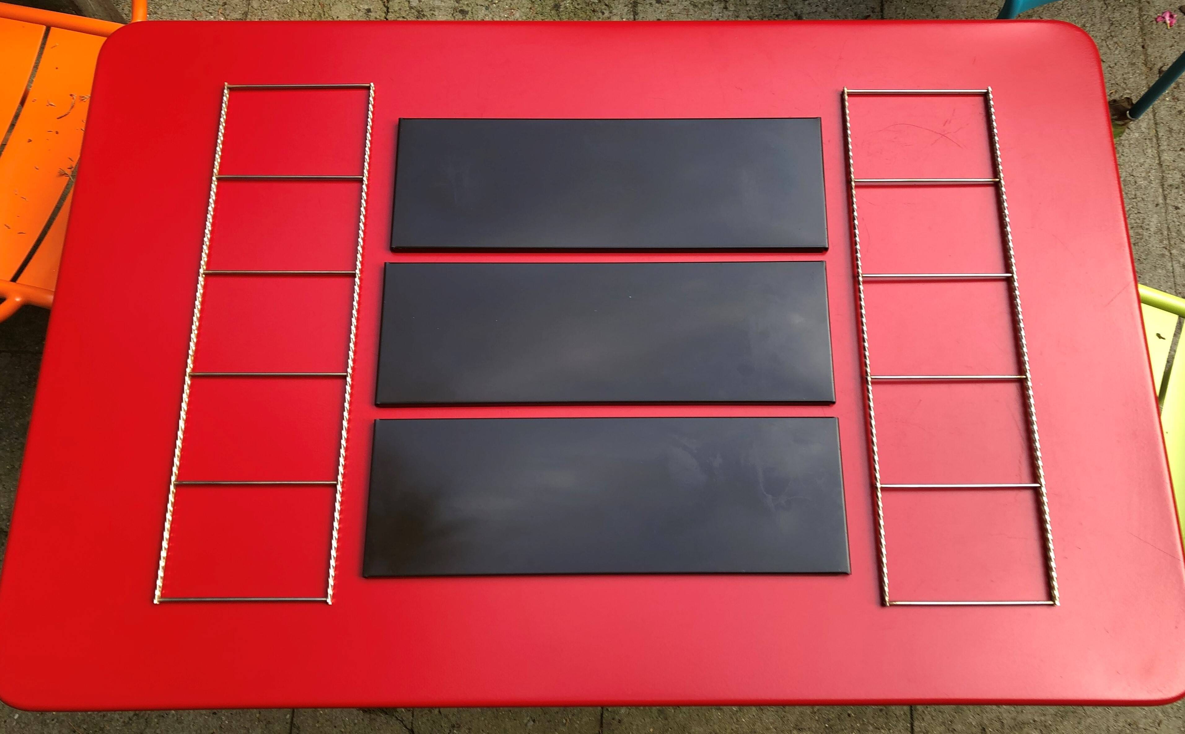 Modular metal shelf