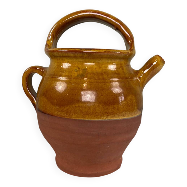 Chevrette, pichet en terre cuite ocre