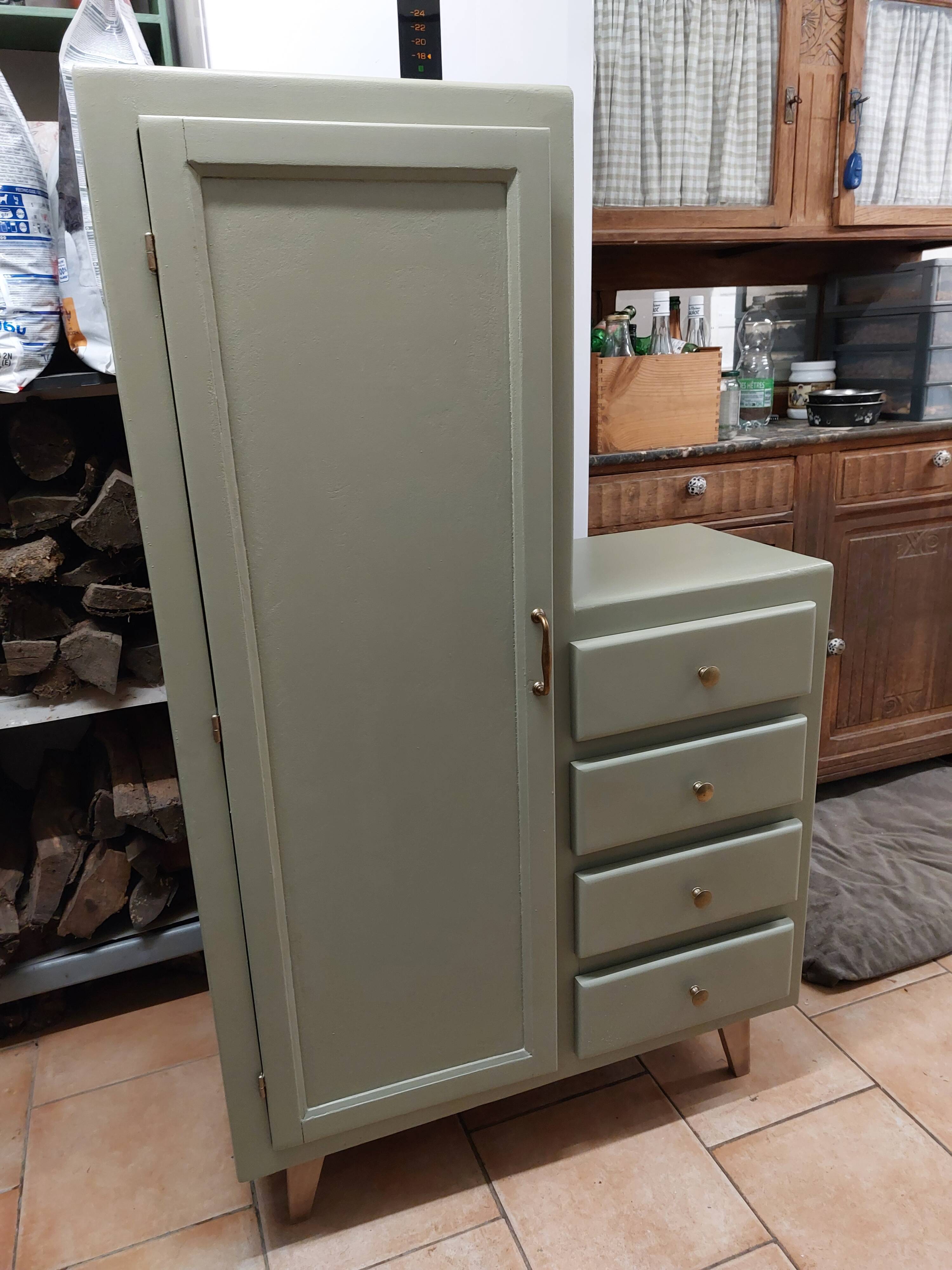 Asymmetrical furniture