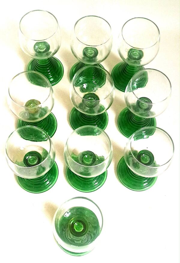 Lot de 10 verres alsaciens Roemer Années 70 Hauteur 16 cm