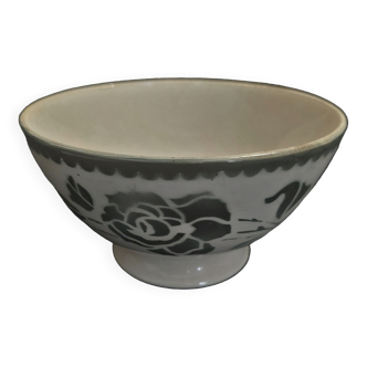 Earthenware bowl green decoration early twentieth century