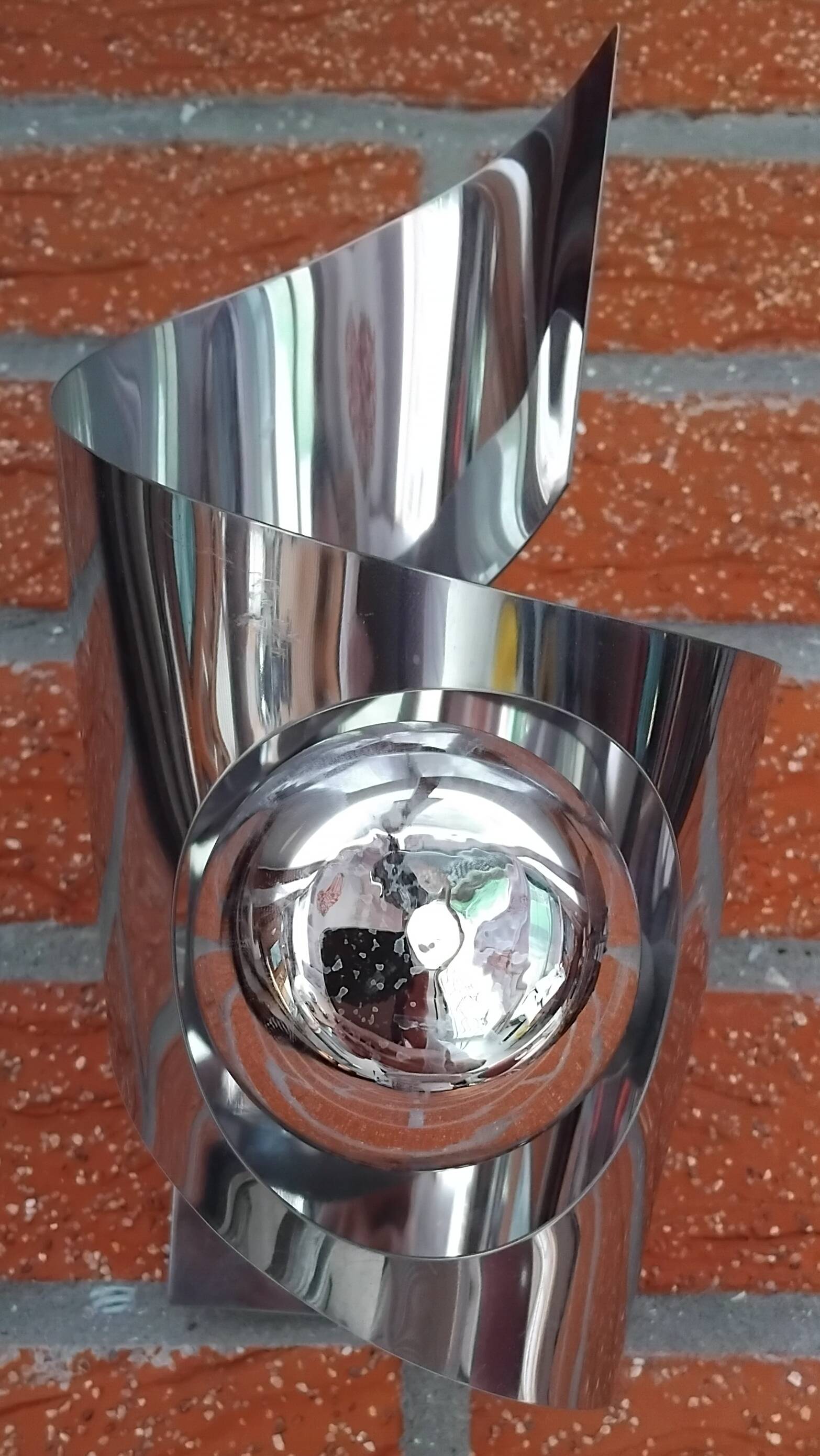 Coordinated Vintage Luminaire Ensemble and Space Age Design