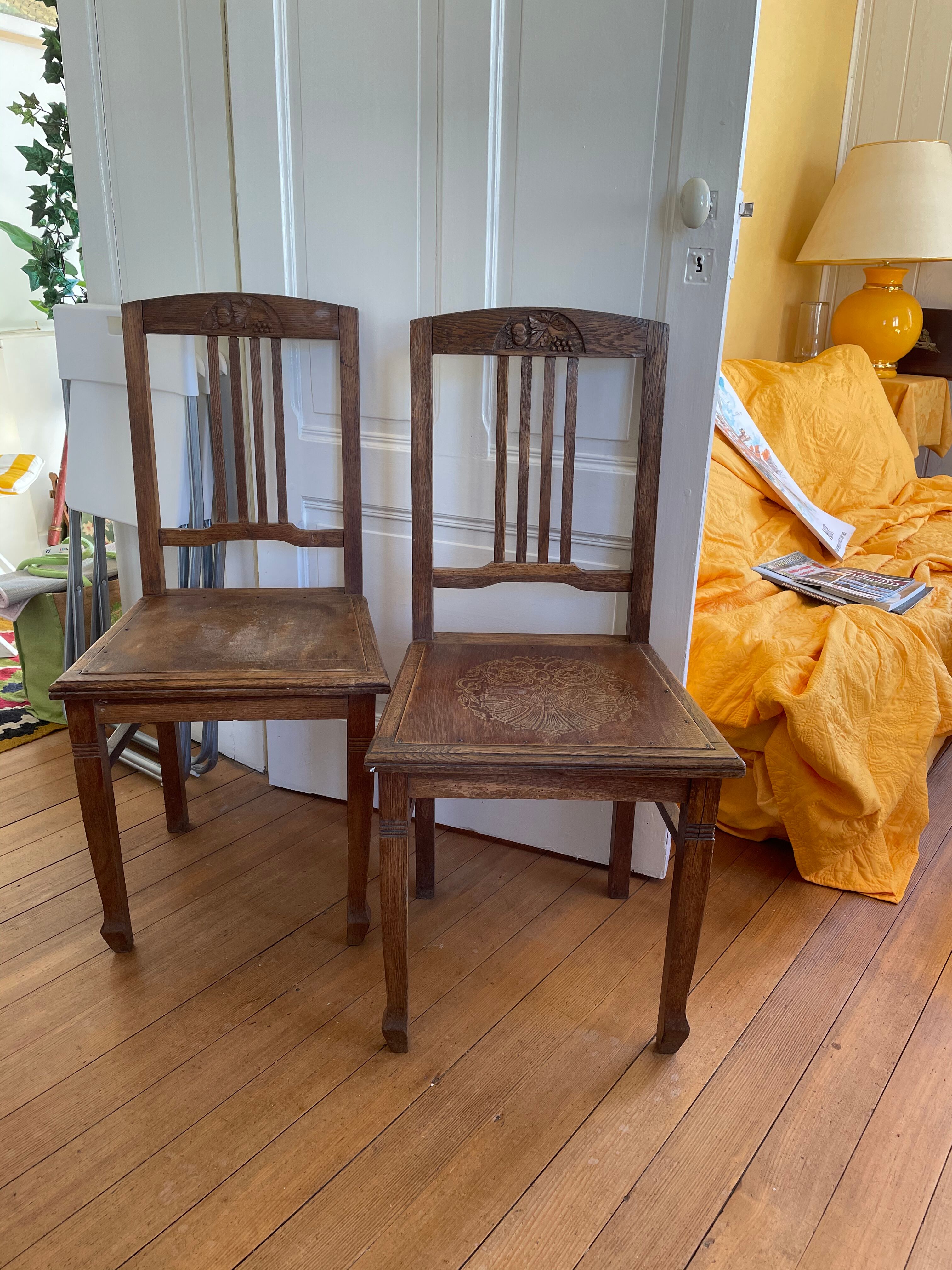 2 chairs