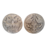 2 médaillons en plâtre d'œuvres du XIIe siècle, XXe siècle