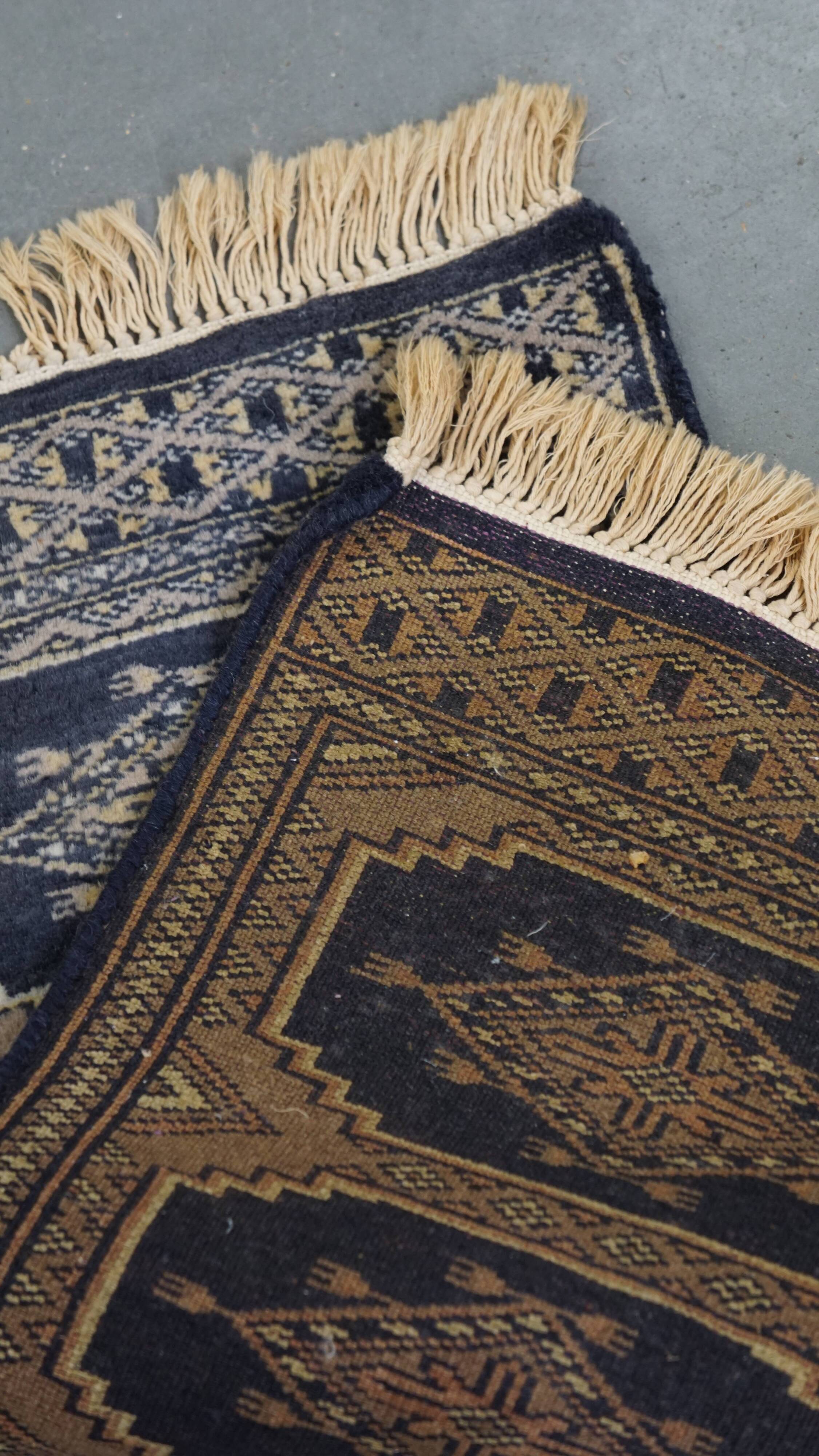 Rug/Runner in Blue and Beige Tones – 71x32 cm