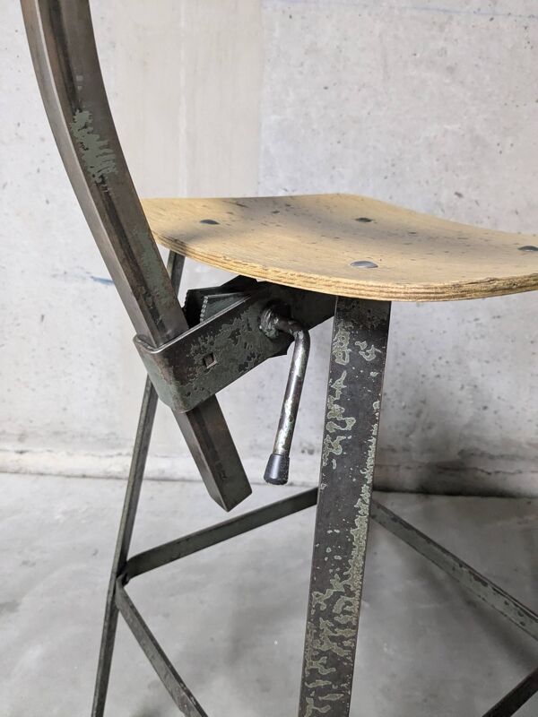 Chaise haute d'atelier Bienaise, chaise industrielle vintage