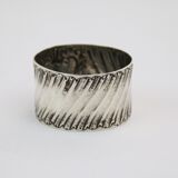 Solid silver rock style towel round