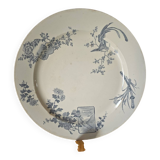 Large decorative plate in the Japanese style, late 19th century.