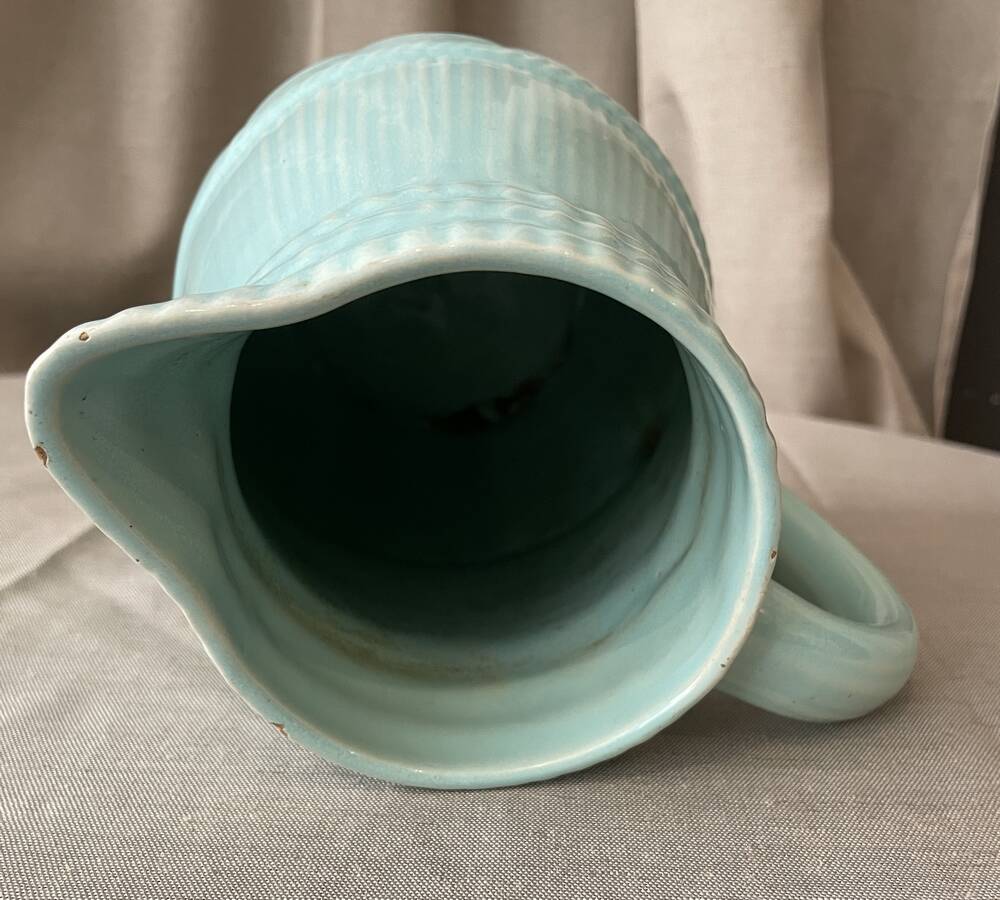 Turquoise blue barbotine pitcher st clement willow model