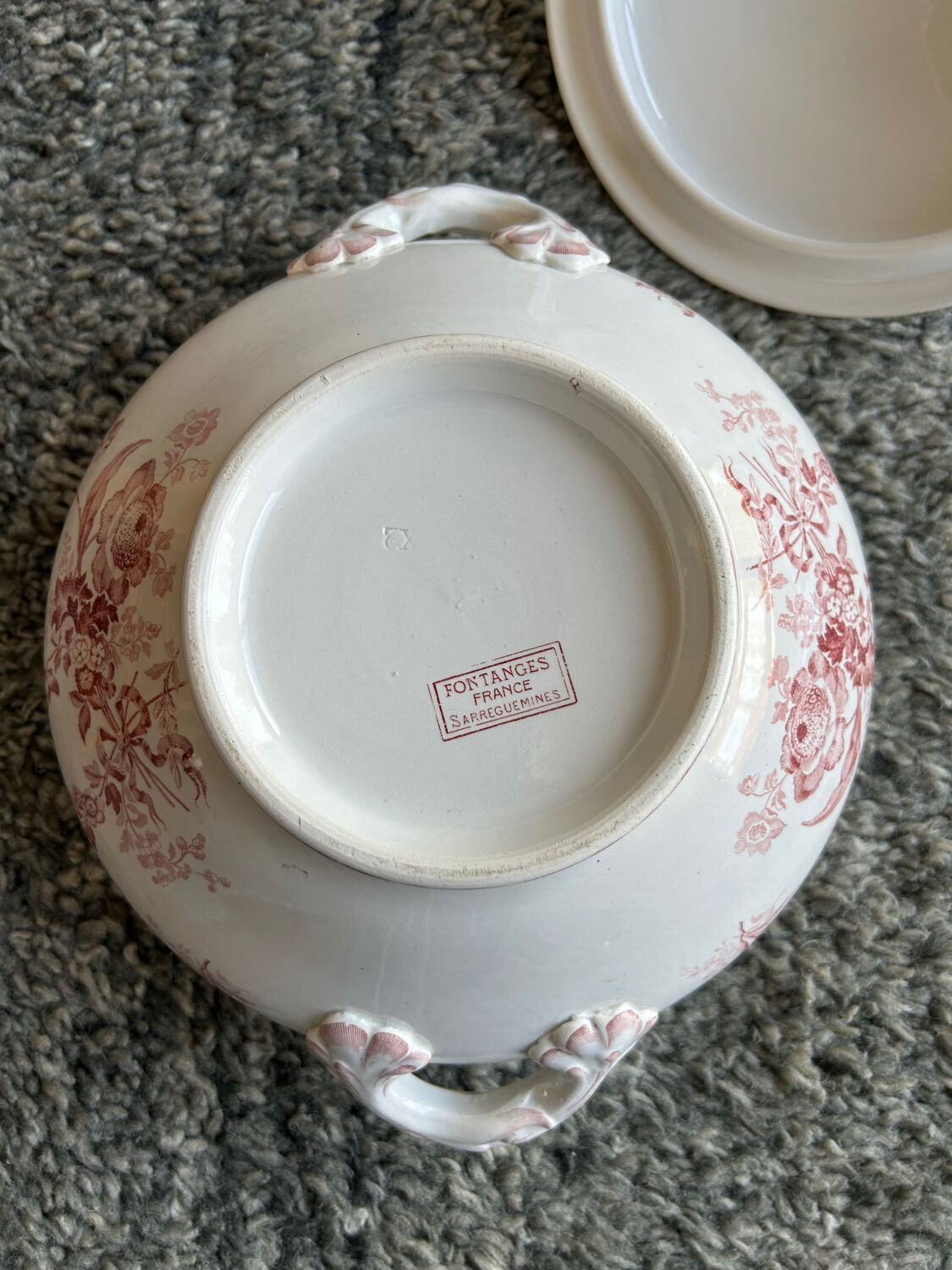 Antique ironstone soup tureen Sarreguemines Fontanges