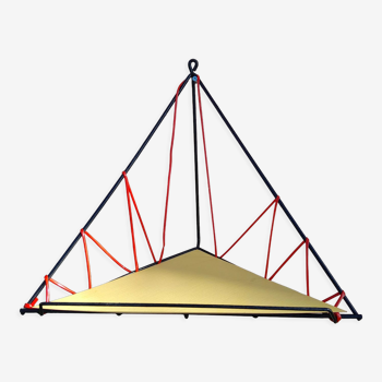 Corner shelf scoubidou vintage yellow and red year 50 60