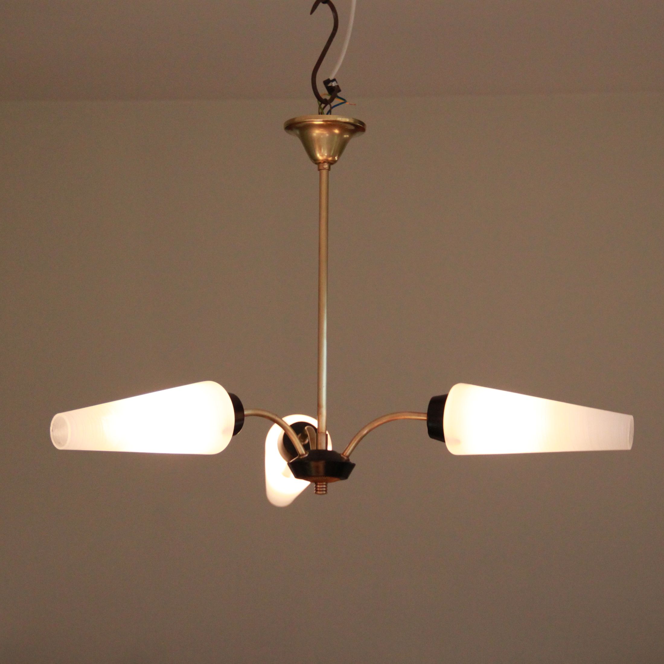 Vintage brass chandelier tulip white strié glass 1950 3 old light lights restored