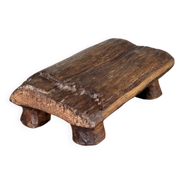 Petit tabouret, repose-pied en teck blond monoxyle organique wabi-sabi L22