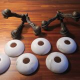 Paire d'appliques murales anciennes en bronze et albâtre à trois bras, 1910