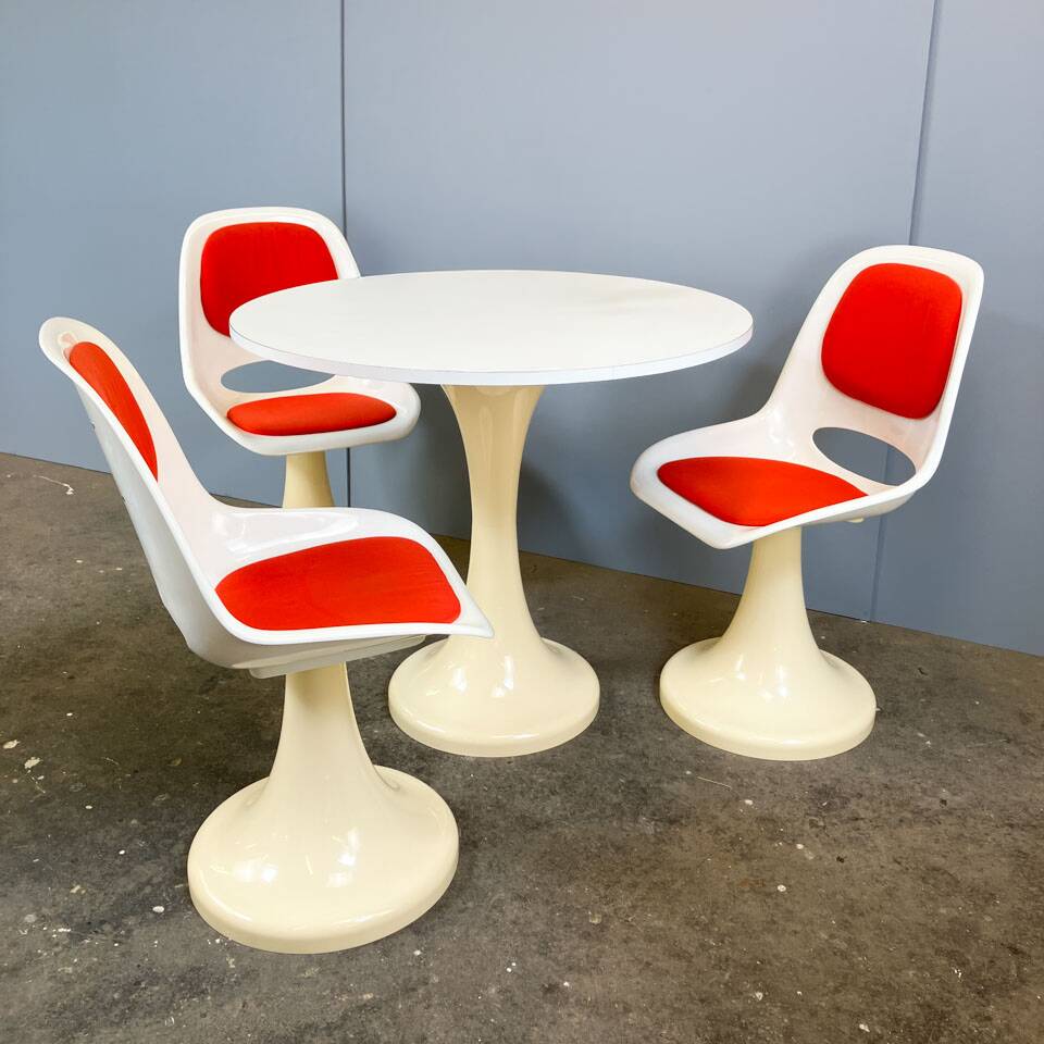 Vintage set of 3 tulip chairs and table, plastic, 70s