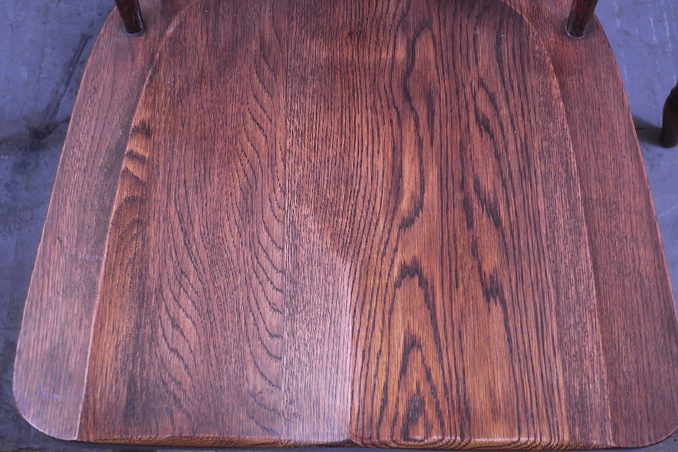 Ensemble de 6 chaises Windsor à dossier lyre en chêne massif, milieu du siècle, années 1960