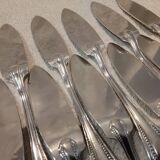 11 silver-plated fish forks and 11 fish knives by silversmith Ercuis Nil