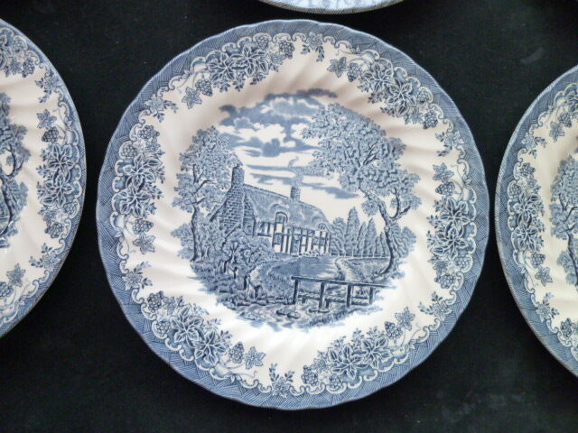 Set of 6 flat plates in Churchill English porcelain