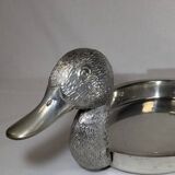 Silver metal duck