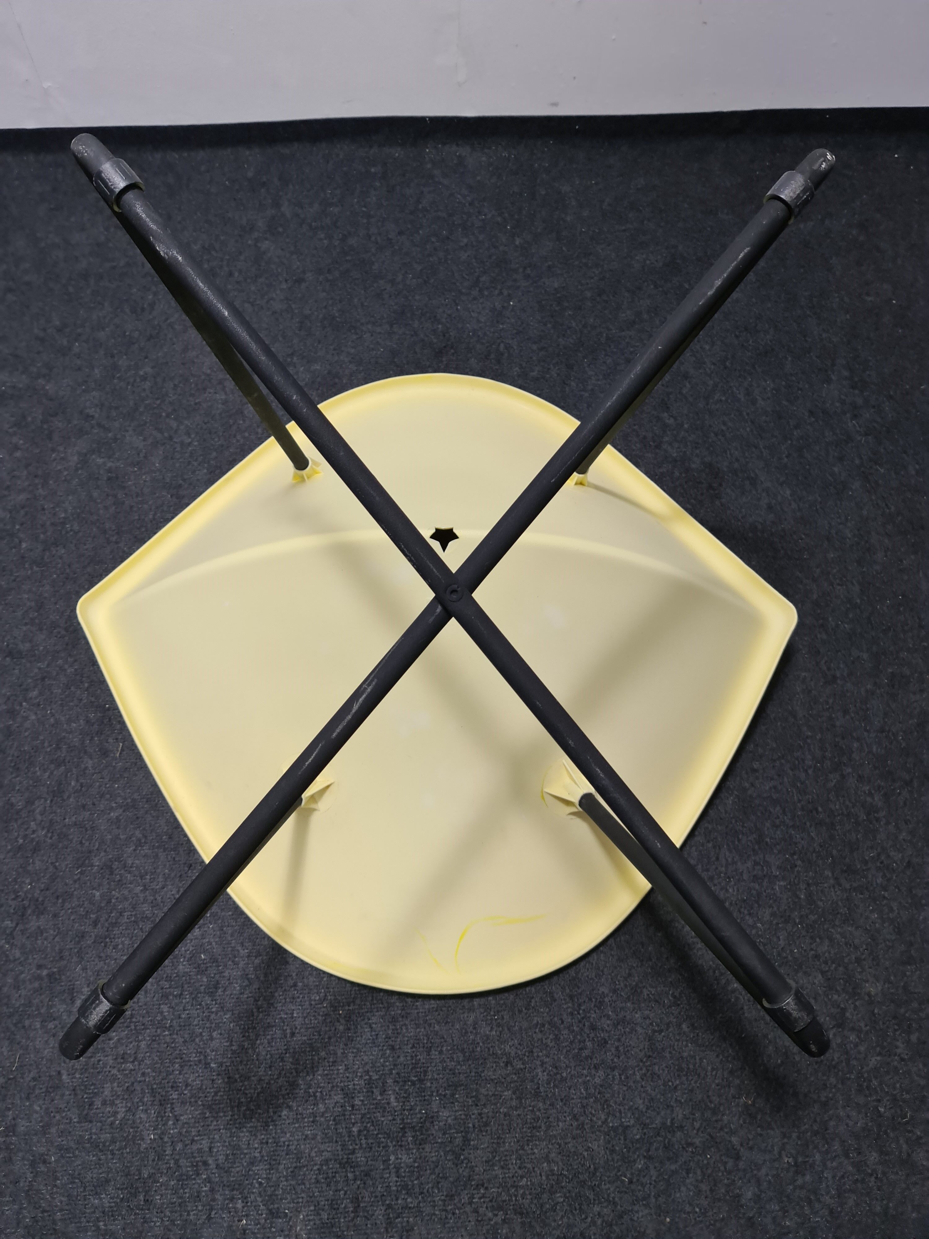 Chaise Ikea LIPS vintage par Niels Gammelgaard