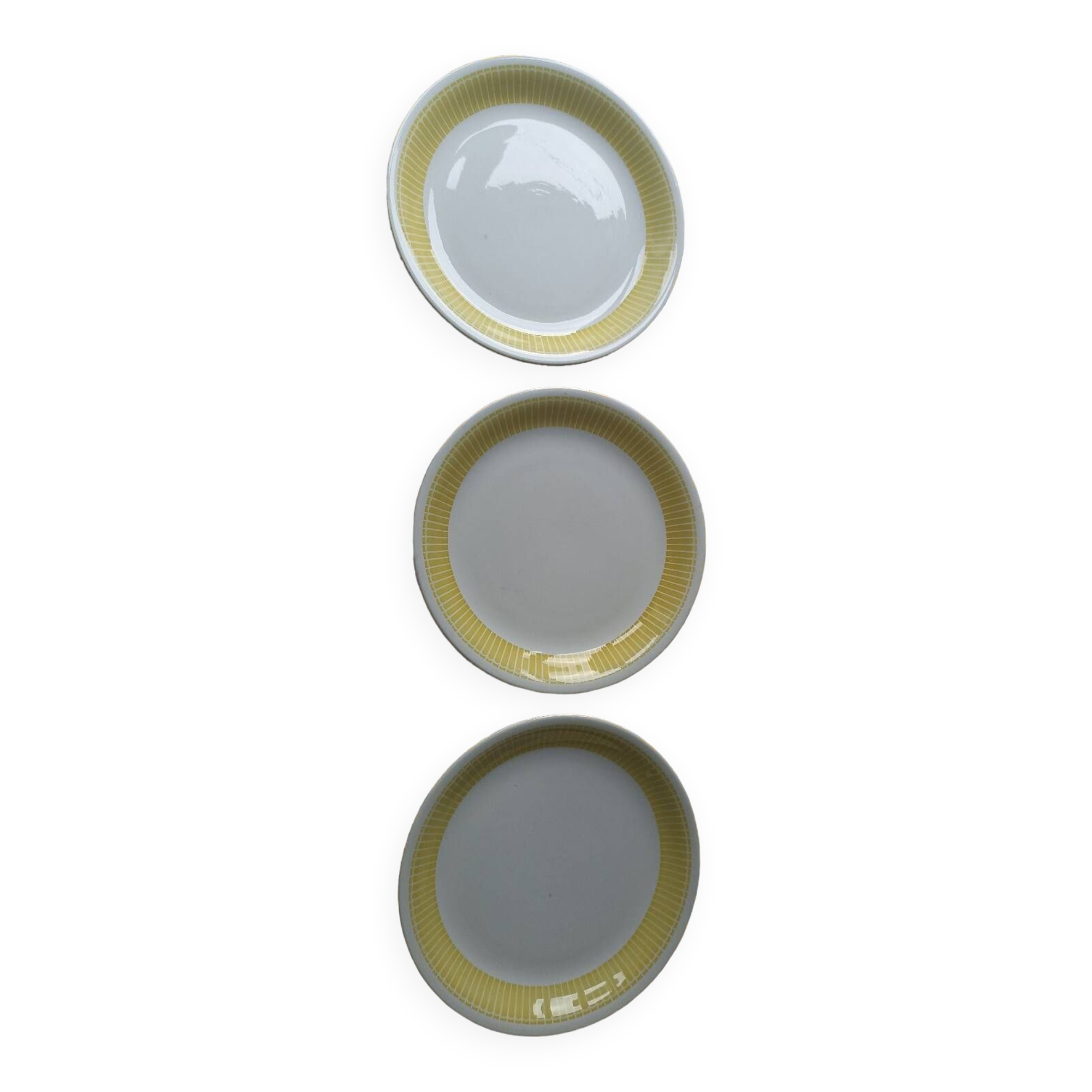 Yellow and white Fenal Badonviller dishes from the 1920s