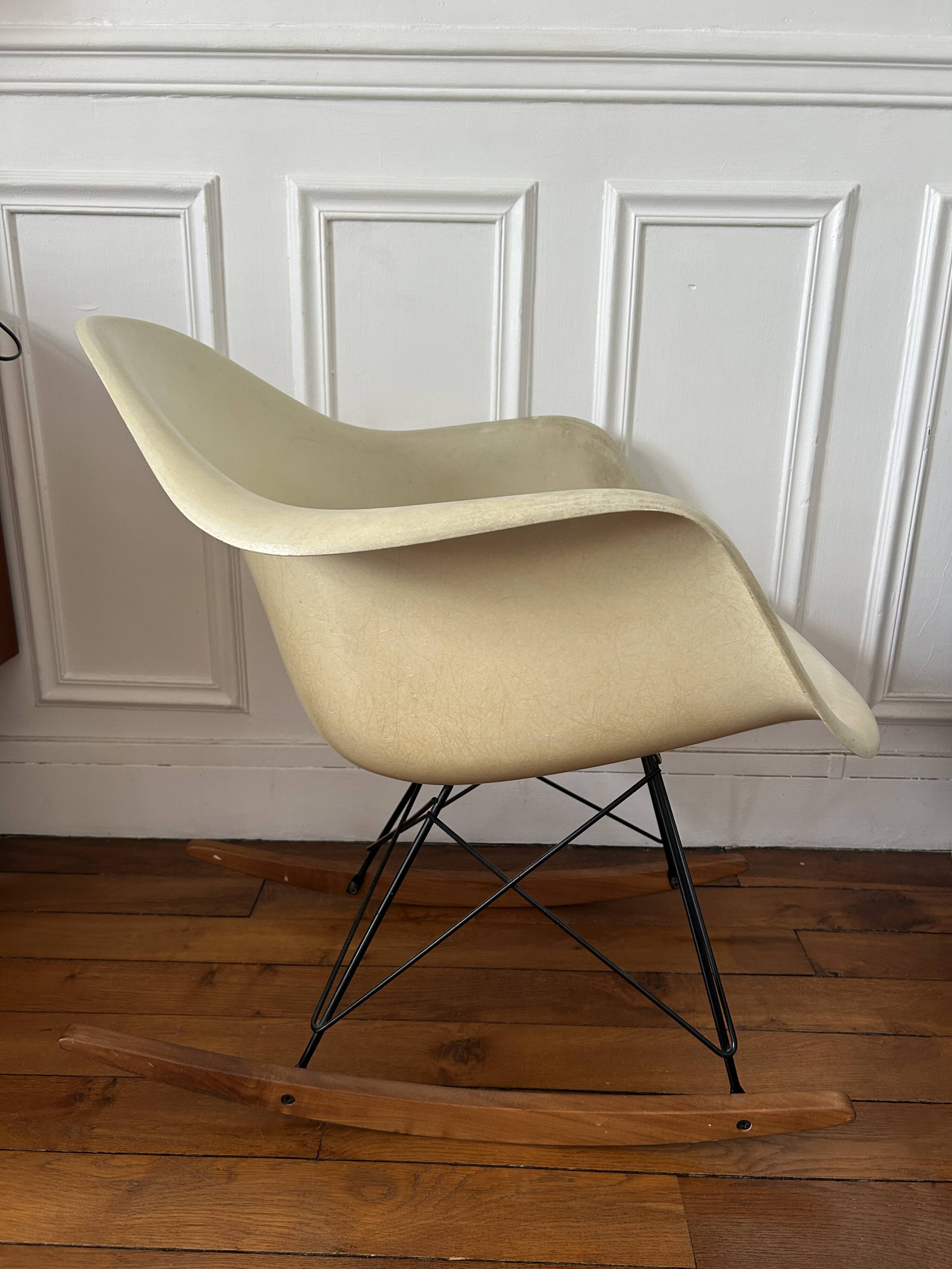 Eames rocking chair