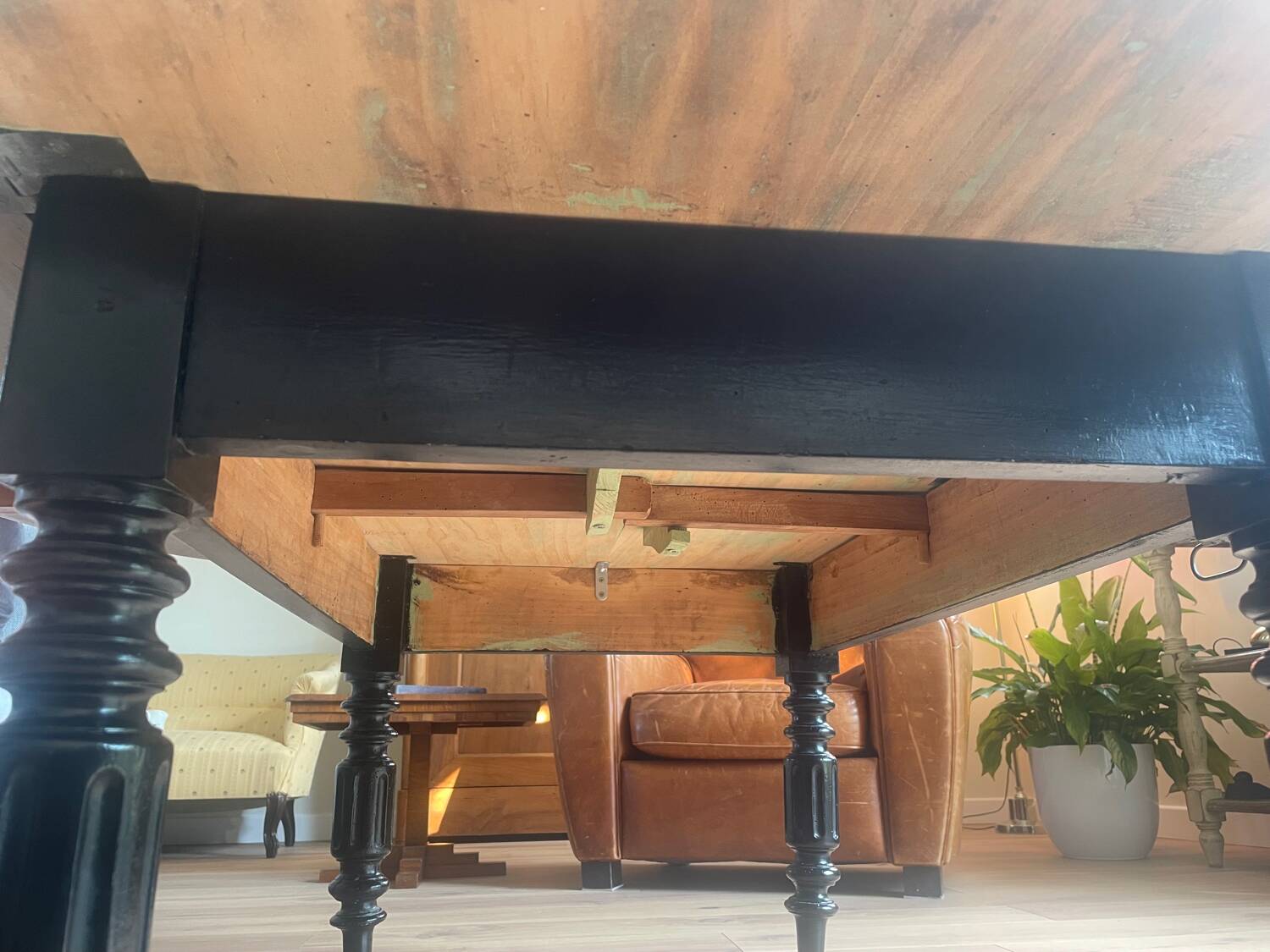 Old round coffee table