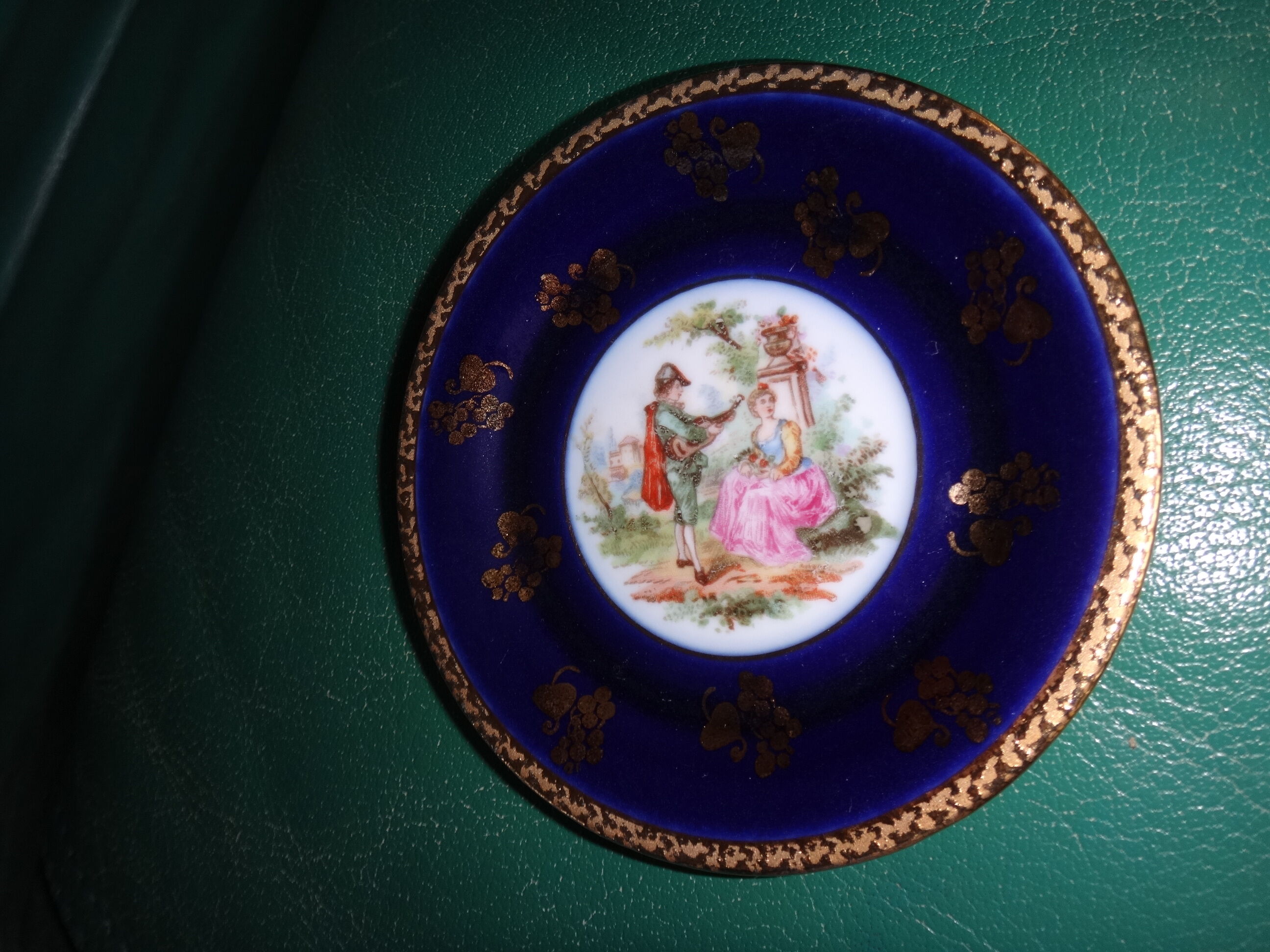 mini cup and old cup numbered