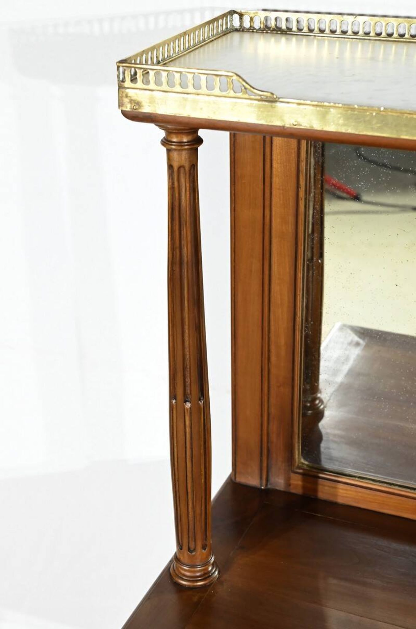 Table console en merisier, style Louis XVI, fin XIXème