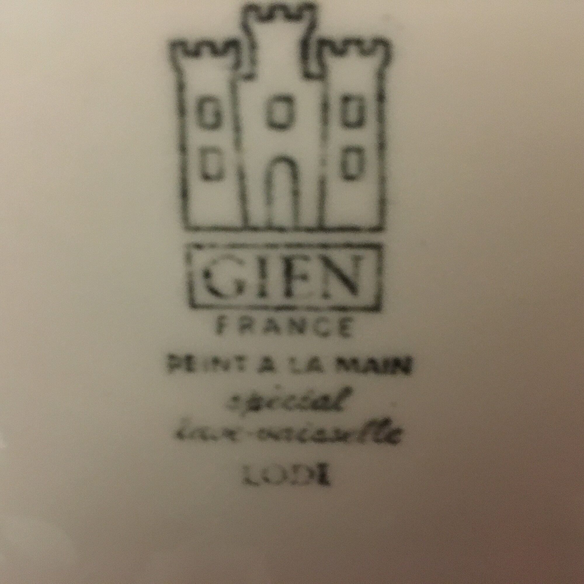 Plat de service  « Gien » modèle Lodi peint à la main