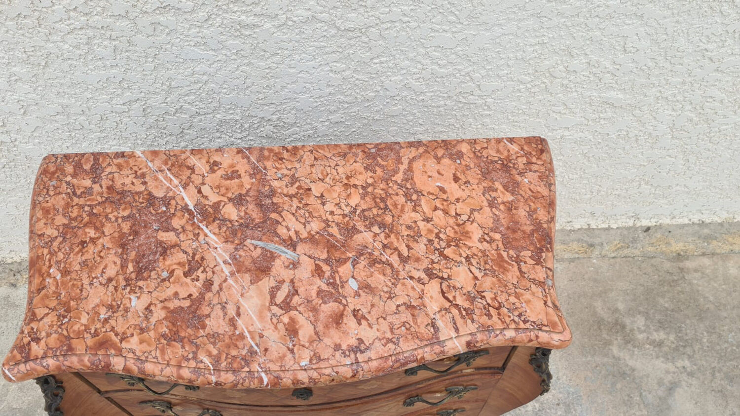 Louis XV style chest of drawers in rosewood