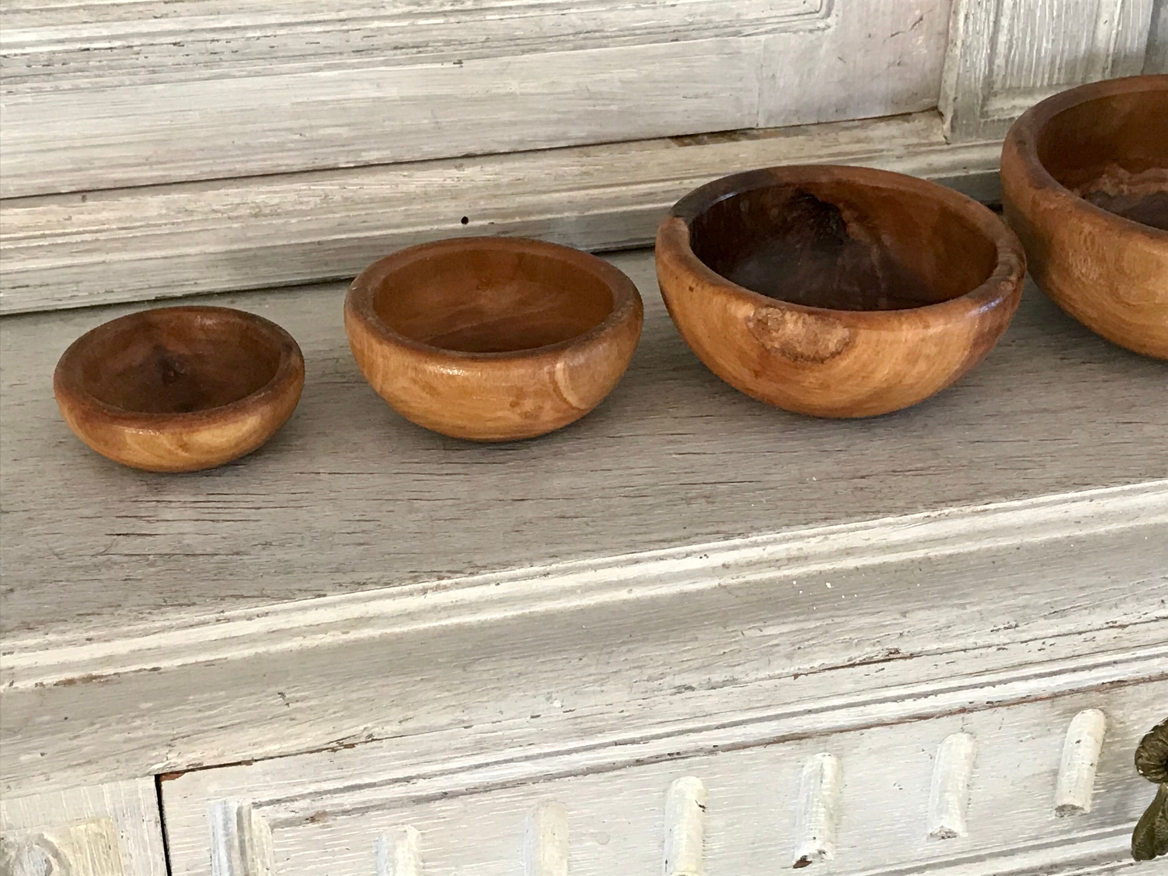 Vintage wooden olive wood bols
