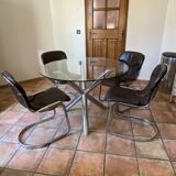 Renato Zevi table for Roche Bobois. 1970. Diameter 120cm.