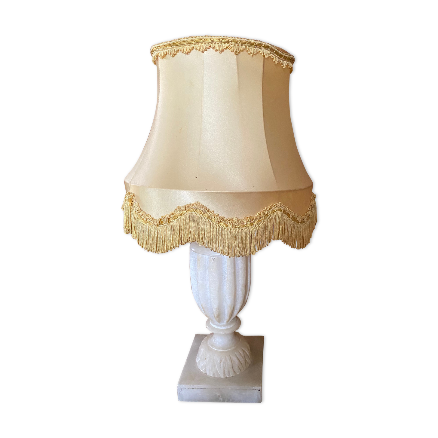 Alabaster lamp