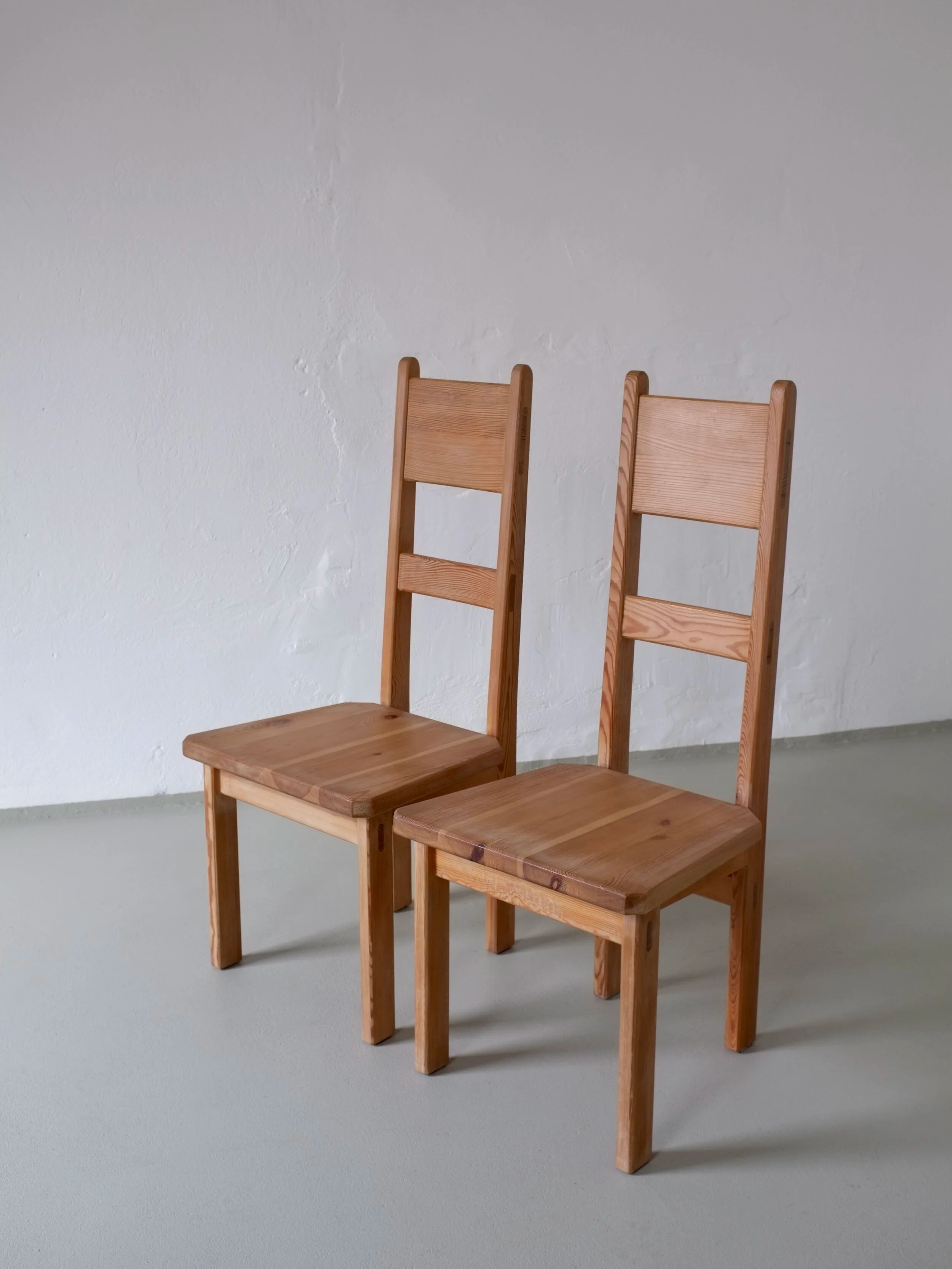 2 solid pine chairs | Roland Wilhelmsson for Karl Andersson & Söner | Sweden | 1960s