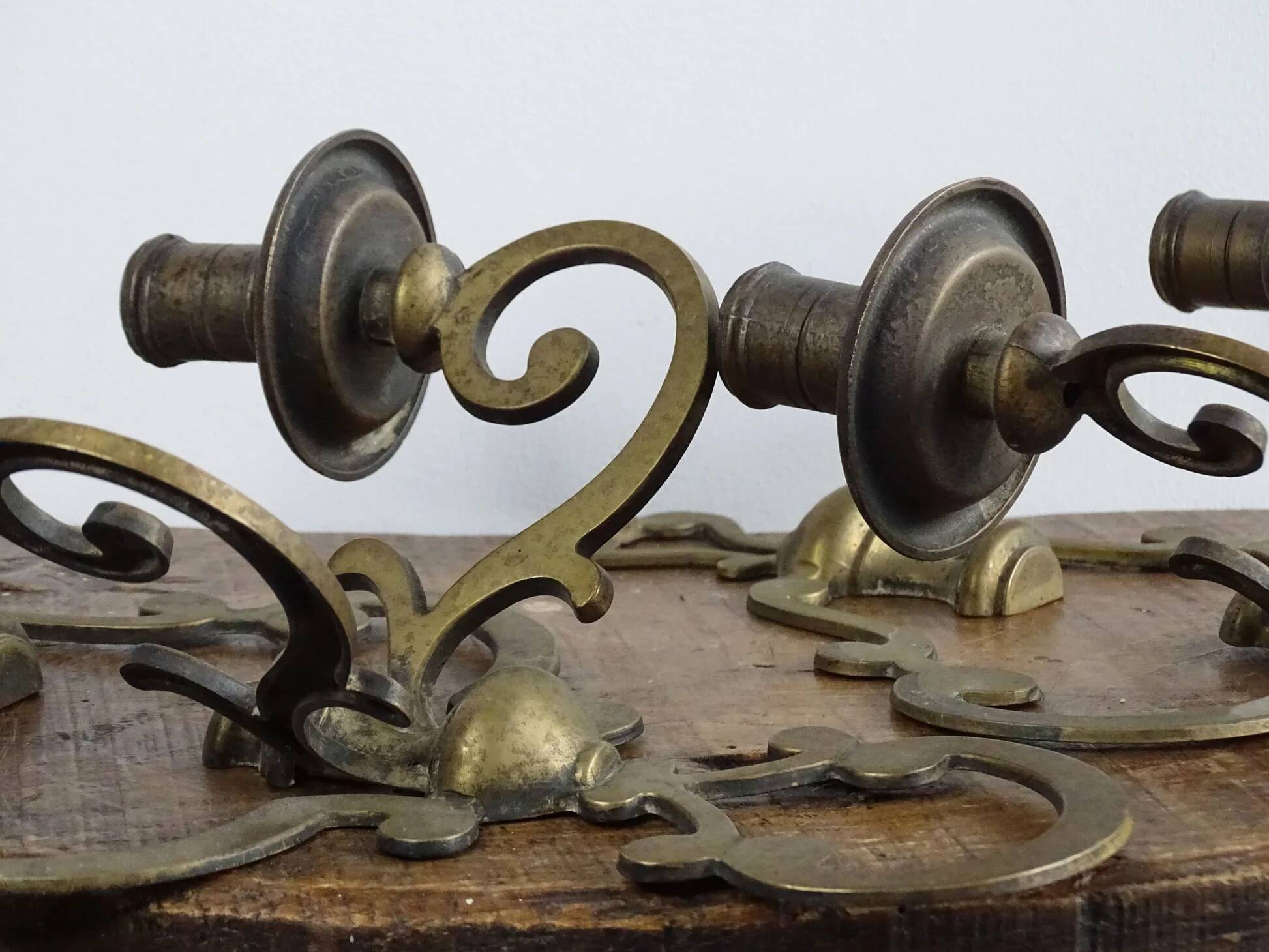 Paire d'appliques murales vintage en laiton