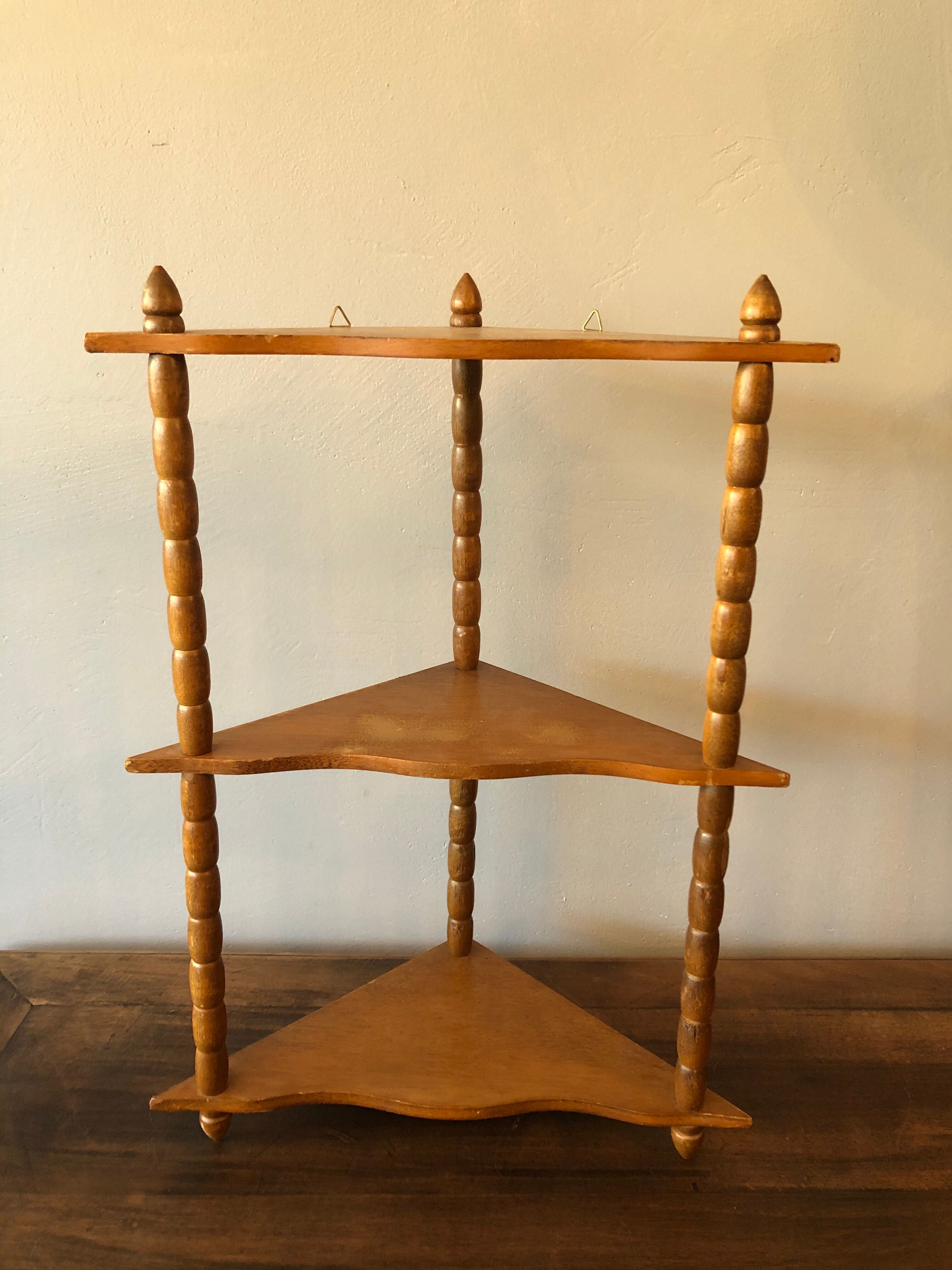 Shelf to be laid or hung