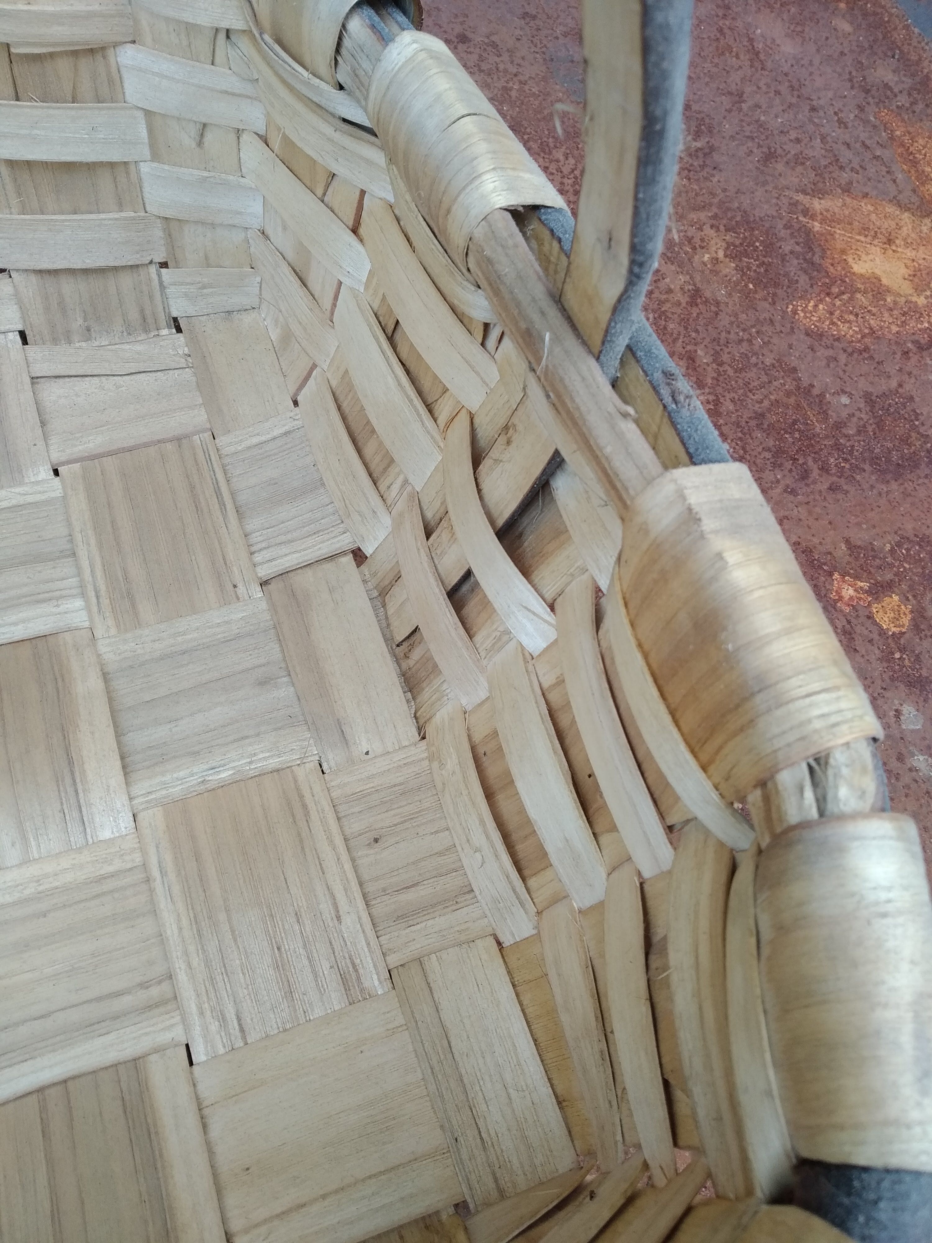 Basket chestnut strips