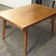 Table vintage de salle à manger