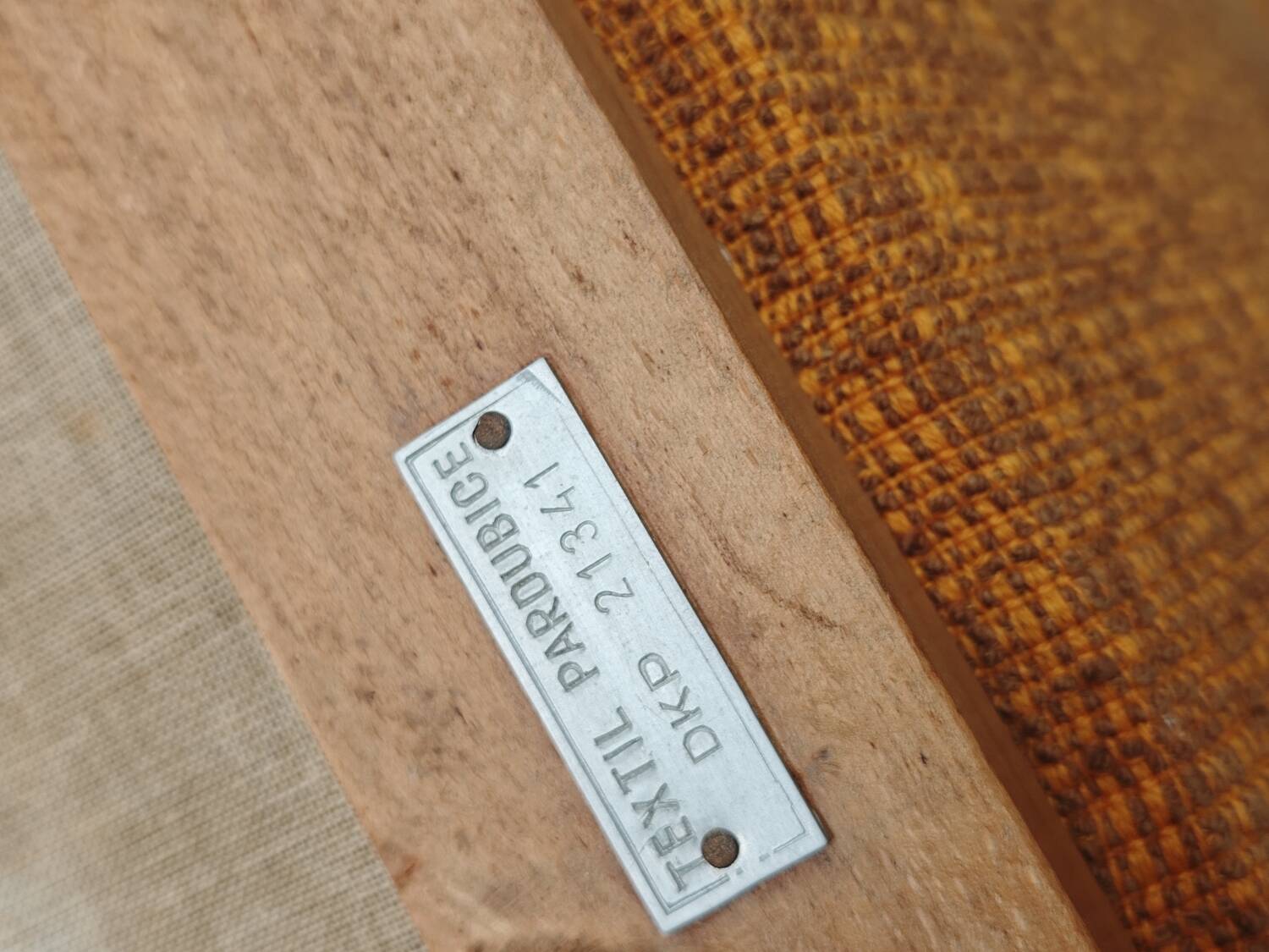 Paire de fauteuils Tchèque tissu chiné moutarde 1960