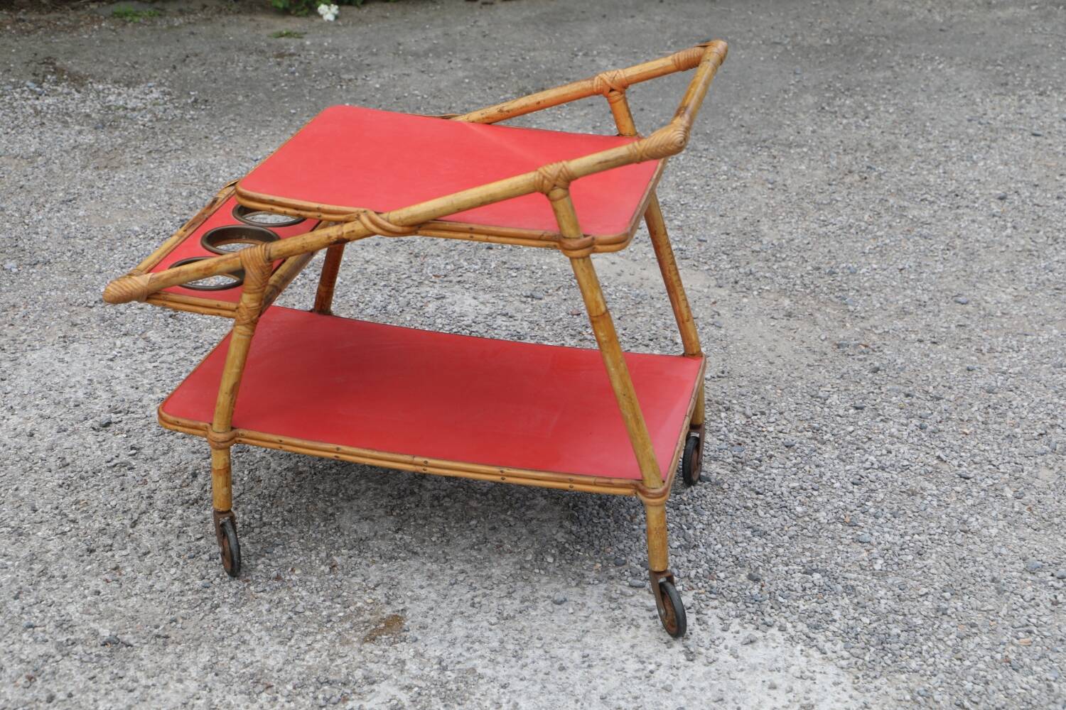 Desserte en rotin et formica