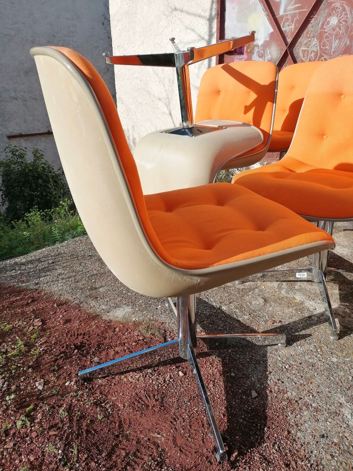 Set of 4 vintage Steelcase Strafor office chairs by Randall Buck.