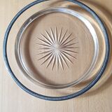 Plat en verre cerclé d'argent minerve