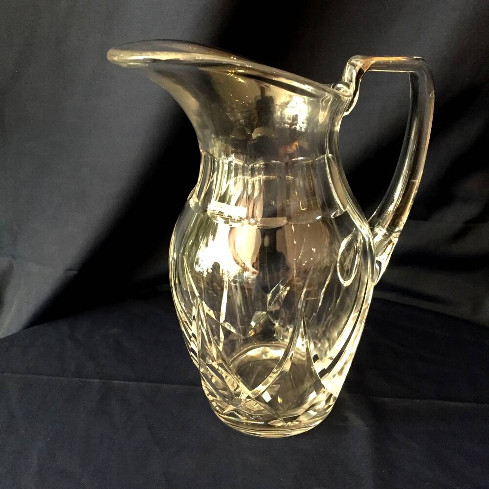 Superb water or fruit juice jug in st-louis crystal tableware