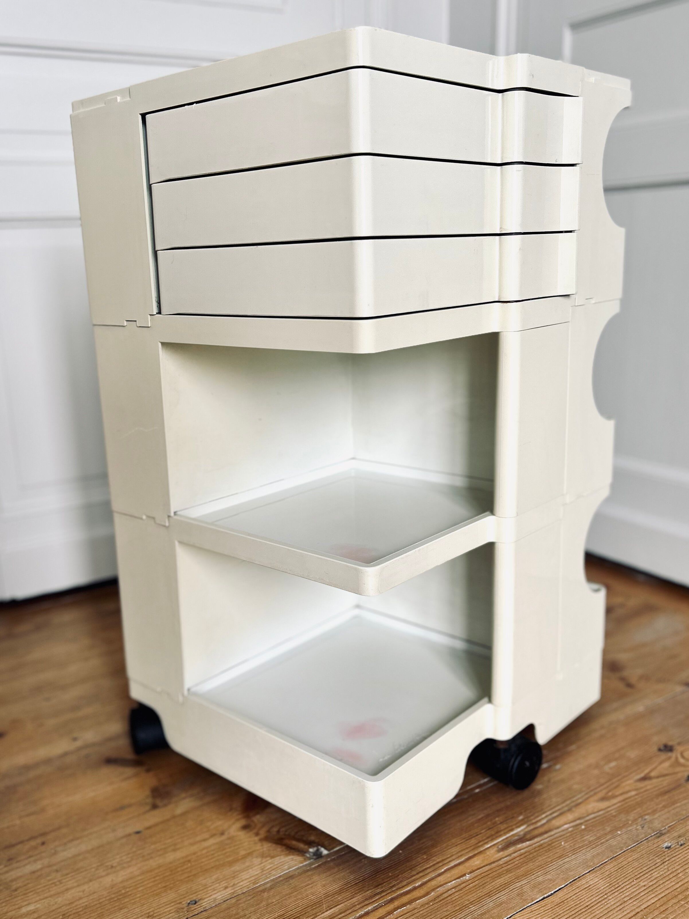 Joe Colombo storage furniture