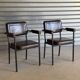 Paire de fauteuils de réunion vintage marron chocolat