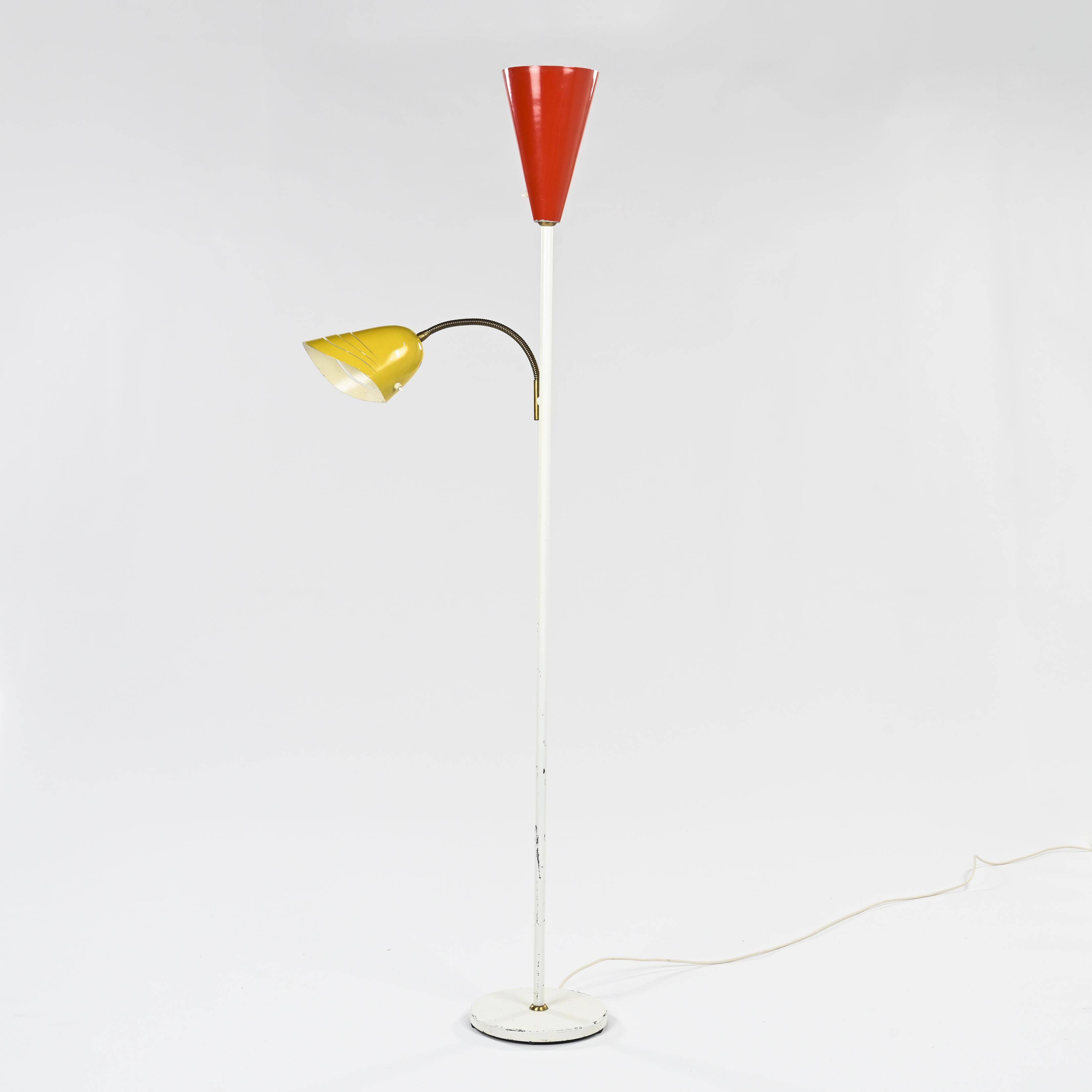 Italian floor lamp in lacquered metal, circa 1960