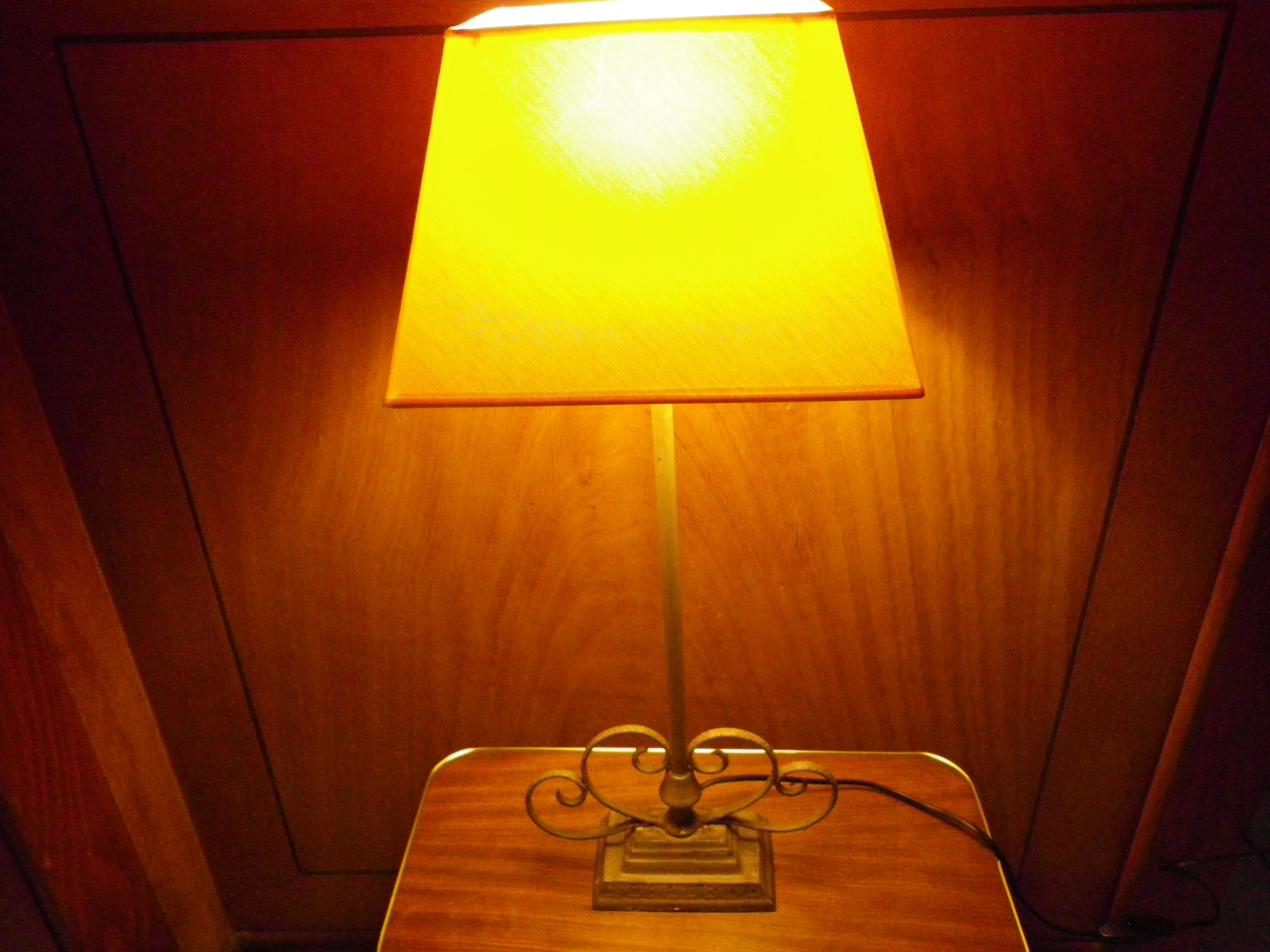 Show lamp/burau to lay in wrought iron - 70s